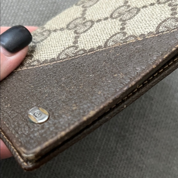 Gucci Beige and Brown Shoulder Bag with Card Holder - Picture 14 of 15